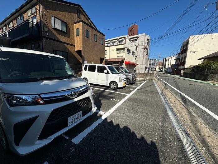 駐車場 カーサ井尻