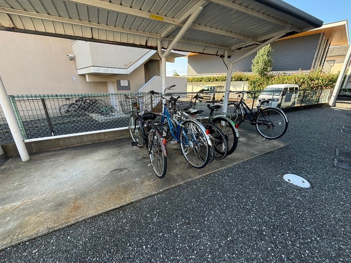 駐輪場 カーサ井尻