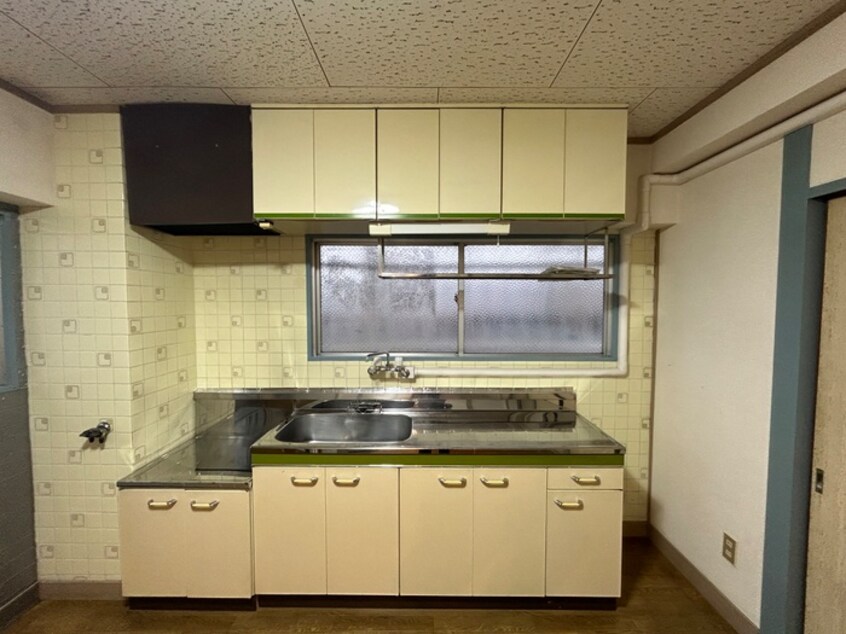 キッチン ロイヤルコーポ内納(301)