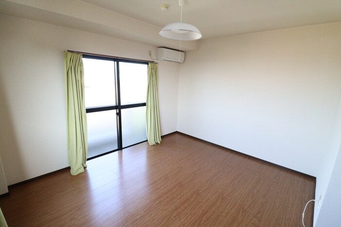 居室 ＫＯＥＩビル