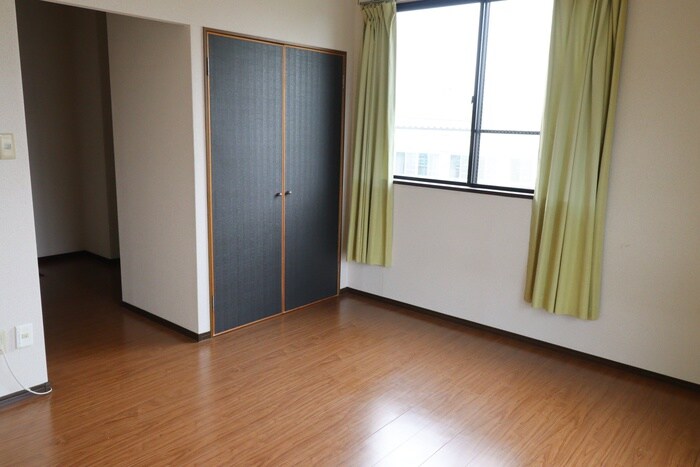 居室 ＫＯＥＩビル