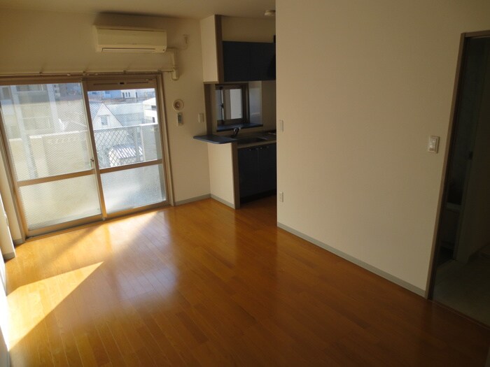 居室 アスピーテ渡辺通