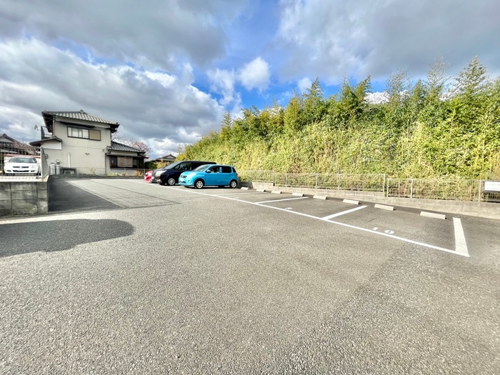 駐車場 クエストヒル陣原Ａ