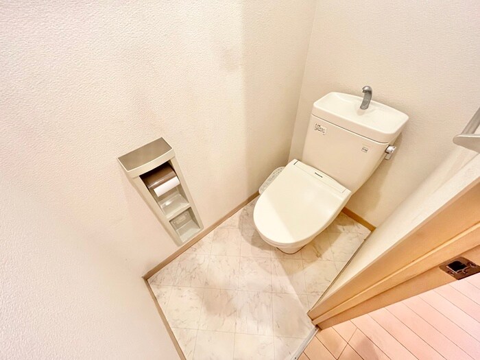 トイレ クエストヒル陣原Ａ