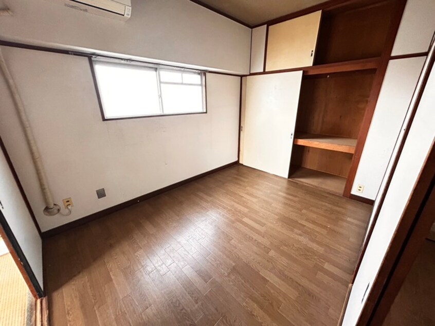 居室 富田ハイツ