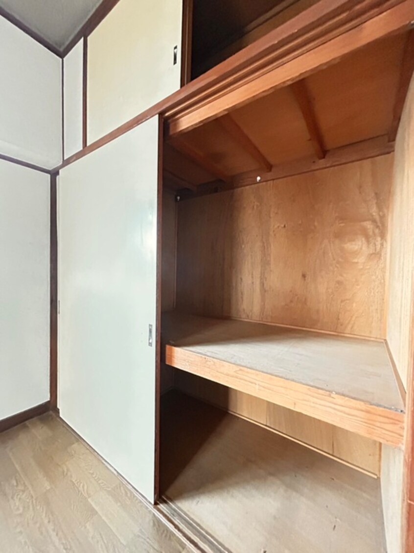 収納 富田ハイツ