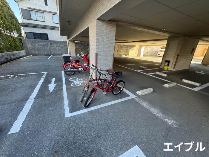 駐輪場 ブランドルフ