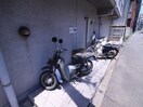 バイク置き場 アヴィニール清水