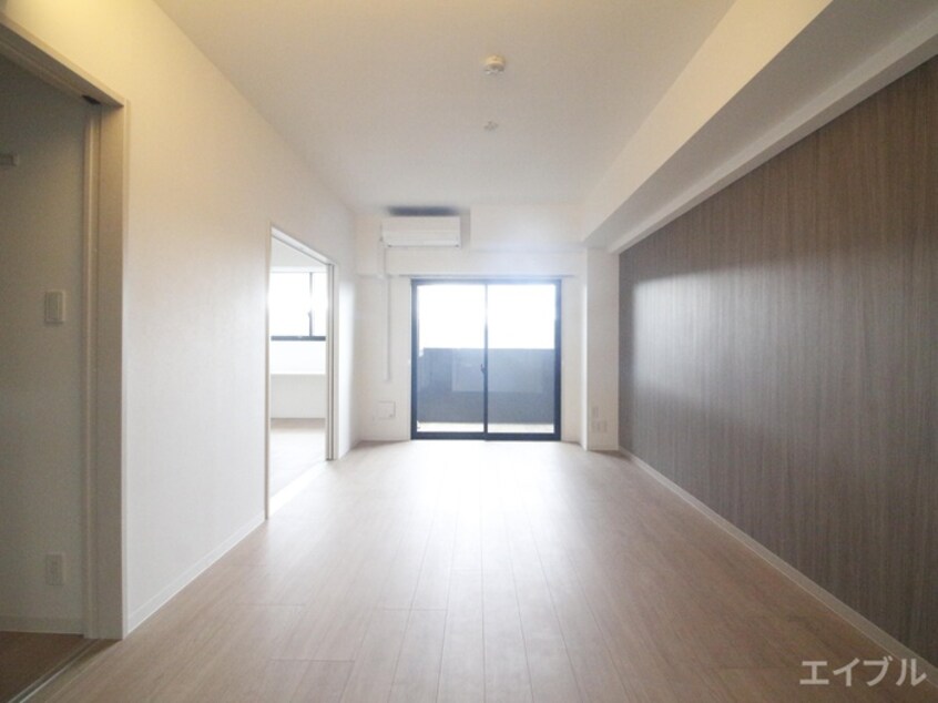 居室 エルグランド春日