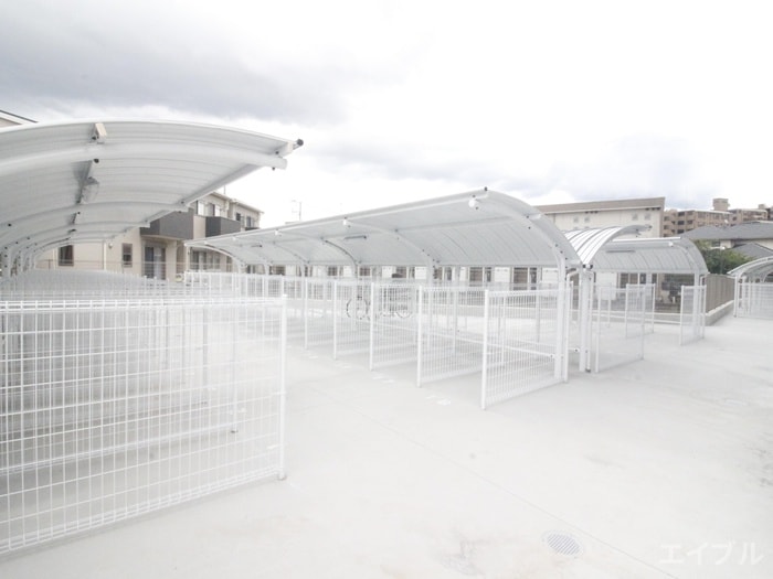 駐輪場 エルグランド春日