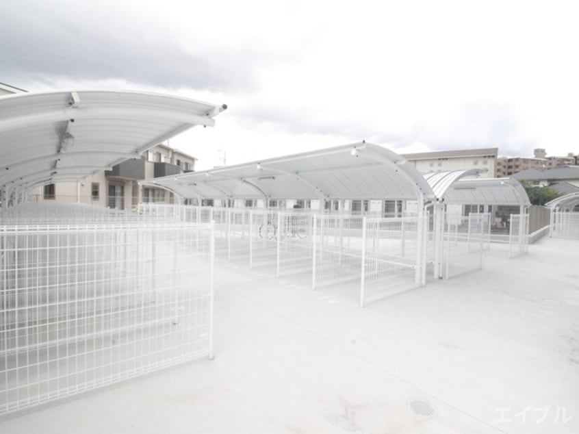 駐輪場 エルグランド春日