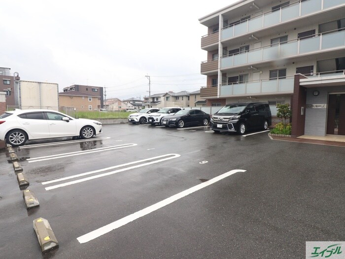 駐車場 ネオスクエア