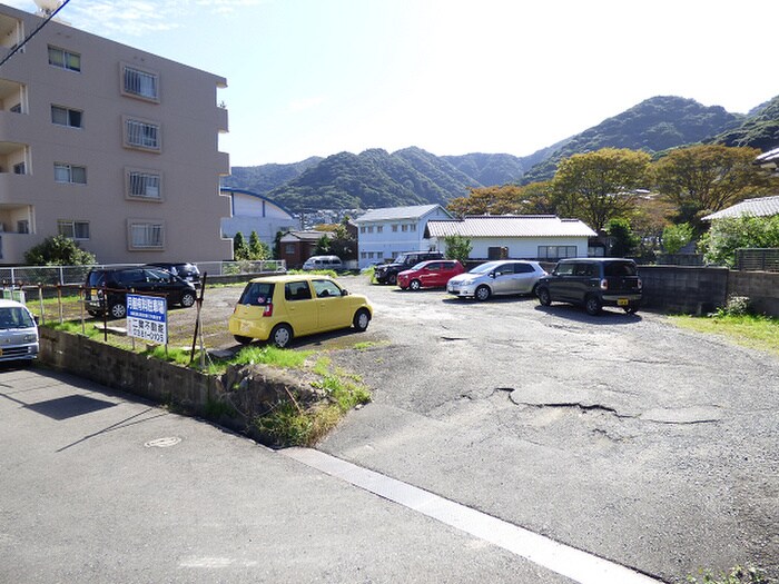 駐車場 川本ハイツ