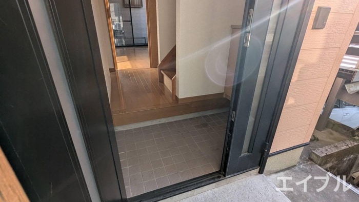 玄関 ツインハウスミチエール