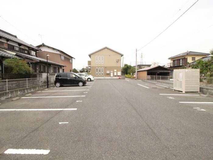 駐車場 ヴァン・テ・アン