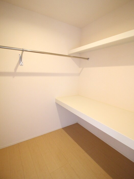 収納 ヴァン・テ・アン