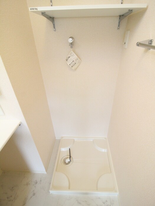 洗濯機置場 ヴァン・テ・アン