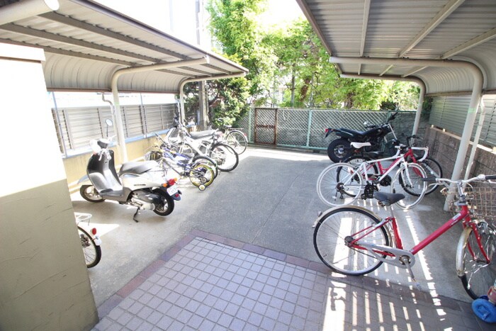 駐輪場 ハイム多々良川