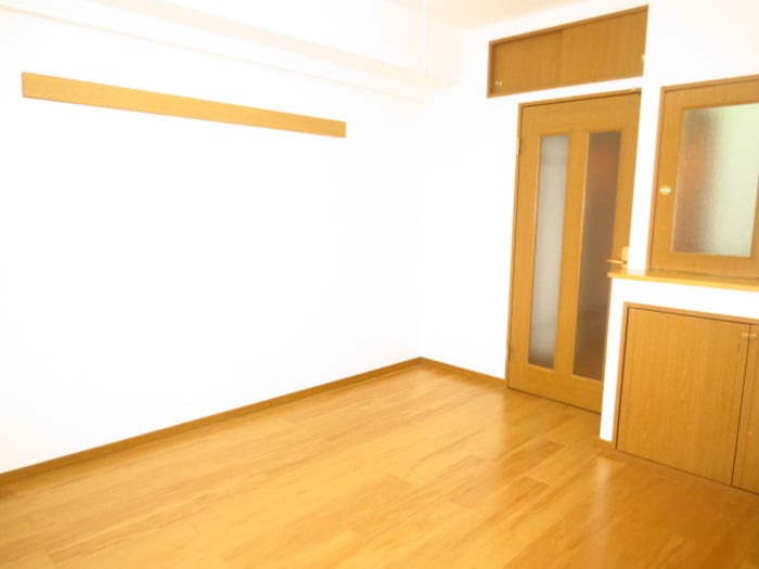 居室 サムティ筥崎宮前