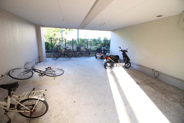 駐輪場 ヴェルジェ香住ヶ丘
