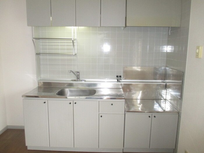 キッチン フローレンス那珂川Ｄ