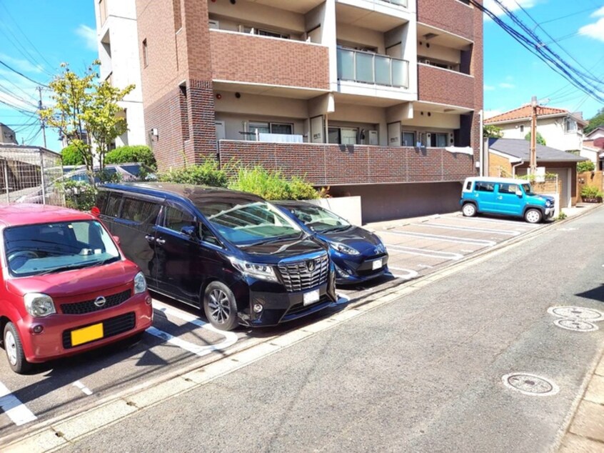 駐車場 フェリ－チェ中井けやき通り