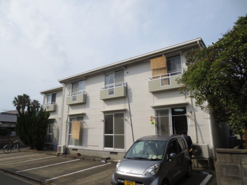 駐車場 ファミュー鈴木