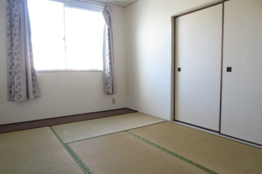 居室 ファミュー鈴木
