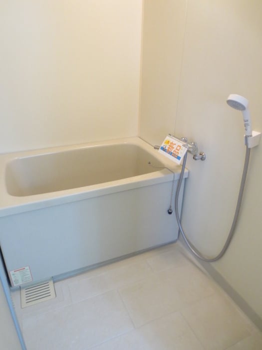 バス／シャワールーム等 メロディハイツ八尋