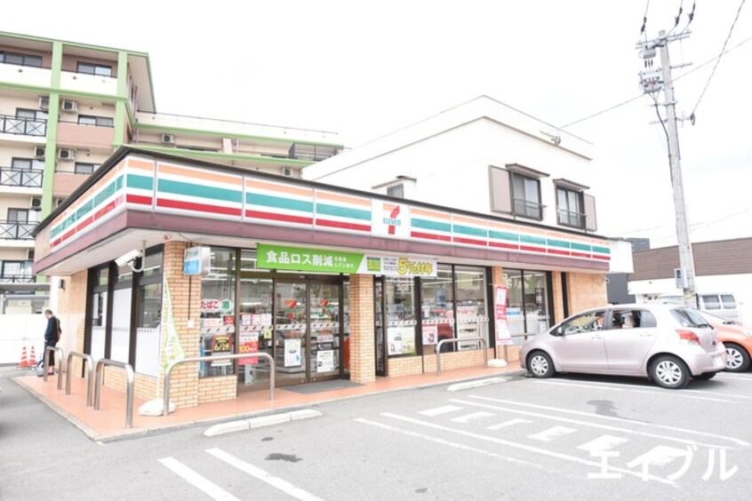 セブンイレブン諸岡店(コンビニ)まで400m アルコス諸岡２