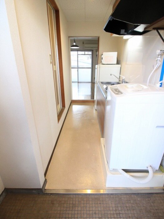 玄関 CORAZON1000 吉田ビル