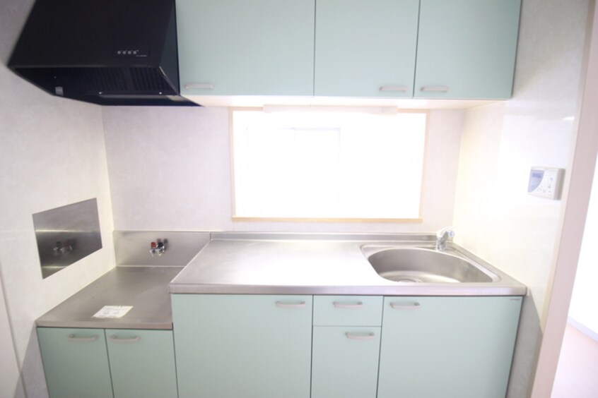 キッチン ピュア・ザ・東蓮寺