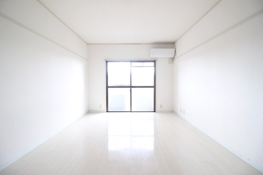 居室 レジデンス二日市