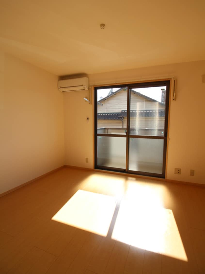 居室 メゾンエスポアール