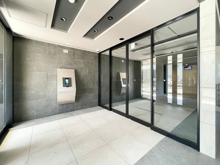 エントランス部分 Ａｌｉｖｉｓ諸岡