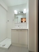 洗面 Ａｌｉｖｉｓ諸岡