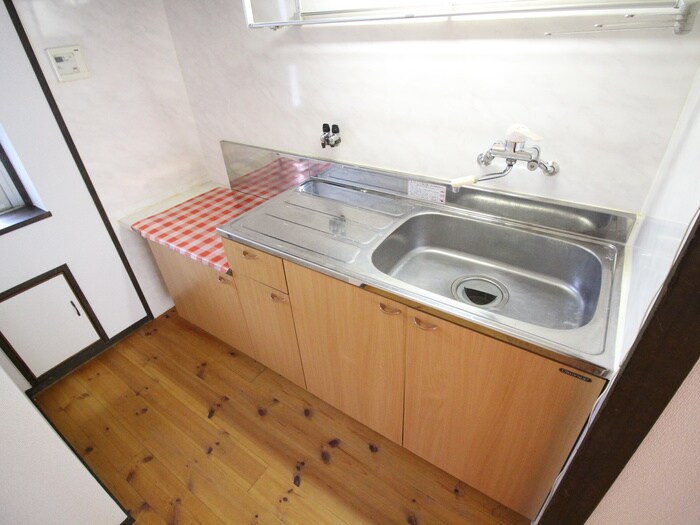 キッチン エミネンス穴生