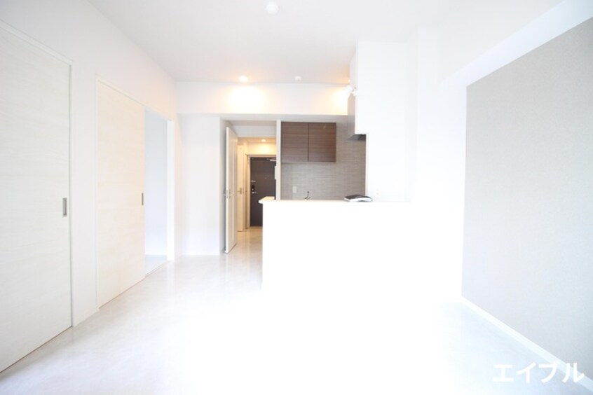 居室 MODERNASPIRATIONTheHAKATAEkima