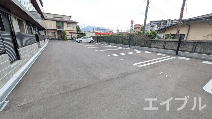 駐車場 シャーメゾン春日