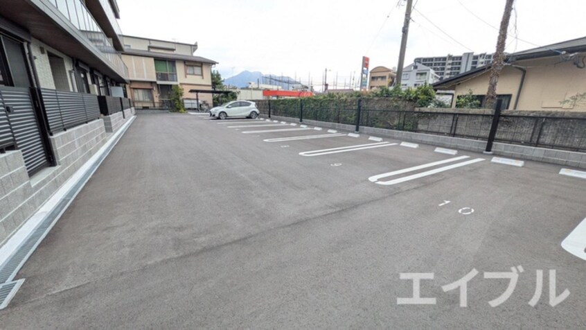 駐車場 シャーメゾン春日