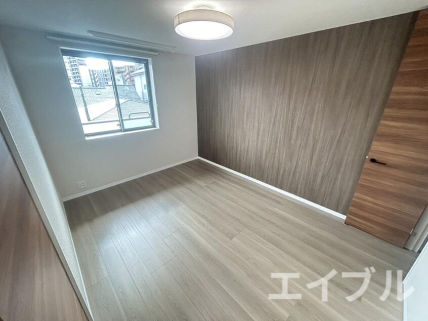 居室 シャーメゾン春日