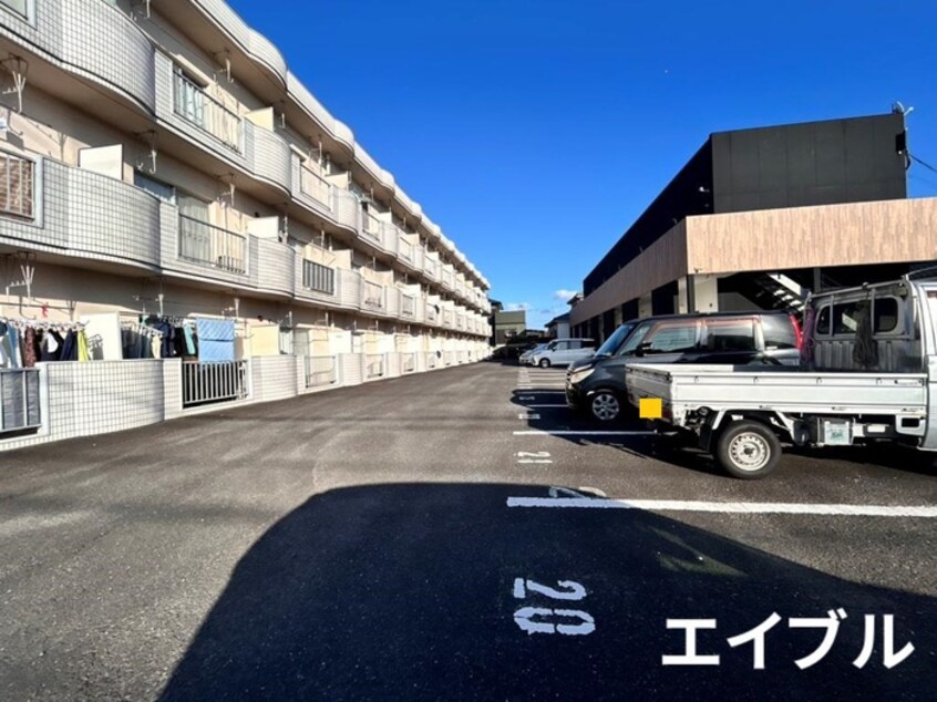 駐車場 ホワイトハウス
