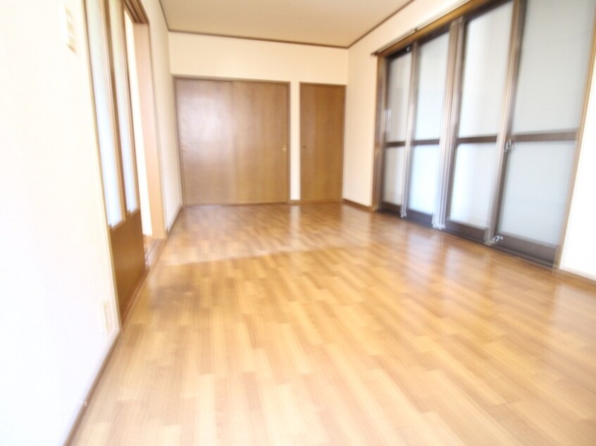 居室 ｸﾞﾘ-ﾝﾊｲﾑ曽根