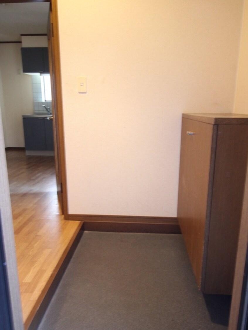 玄関 ｸﾞﾘ-ﾝﾊｲﾑ曽根