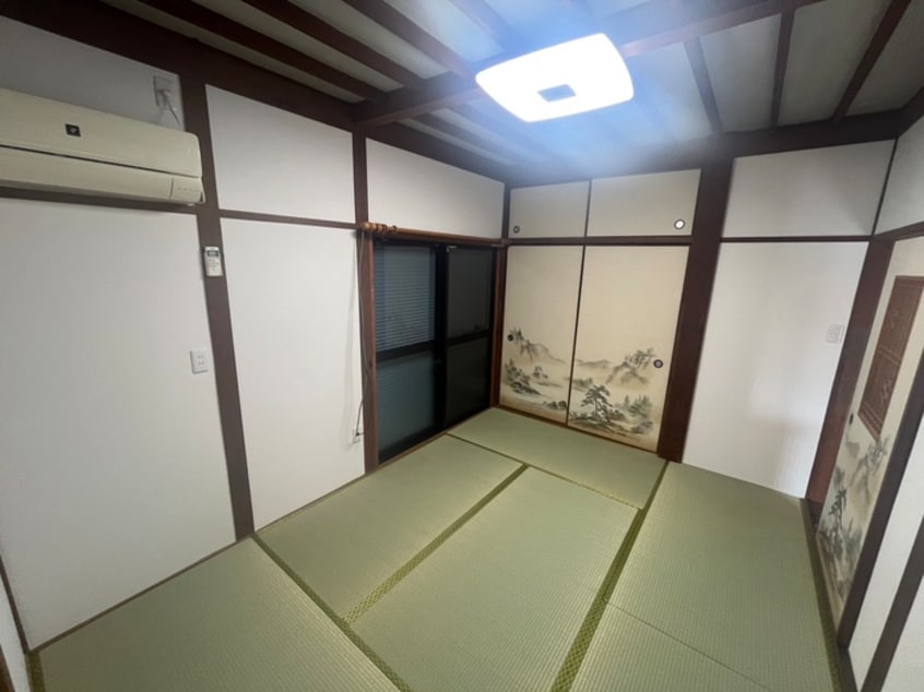 居室 日吉台三丁目9番貸家