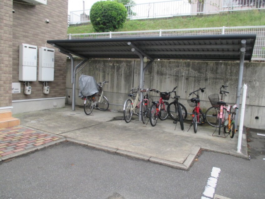 駐輪場 メゾンドヒルズＡ