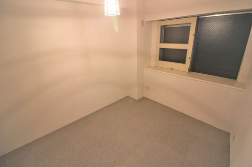 居室 ﾛﾜ-ﾙﾏﾝｼｮﾝ･ｱ-ﾙ板付弐番館(315)