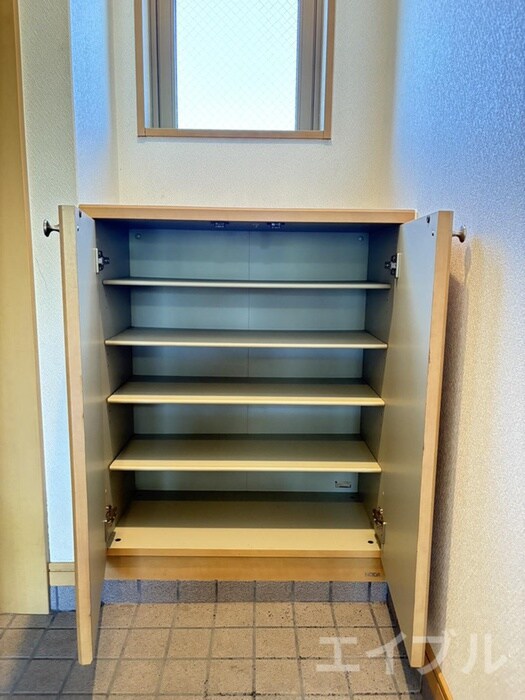 靴箱 ロイヤルパレス１