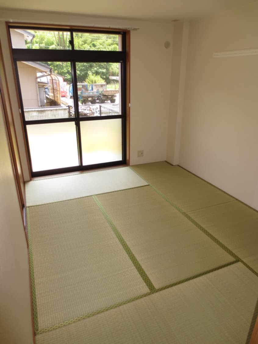 居室 ﾌｫﾚｽﾄｰｸｲｰｽﾄ