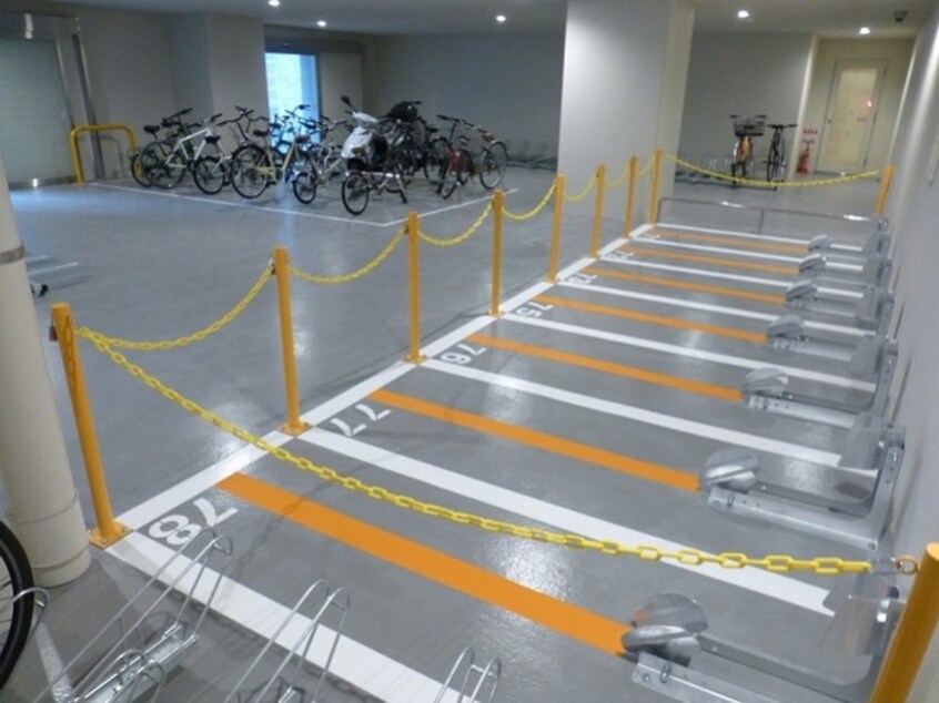 駐輪場 ｴﾝｸﾚｽﾄ博多PREMIER（922）